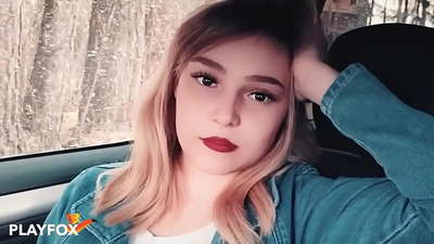 Секси беба радосно сиса дисконтну картицу